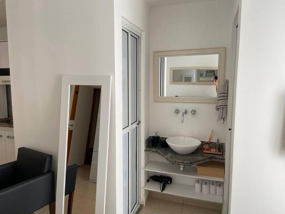 Sh66 Viva Com Varanda Na Bela Cintra Apartamento